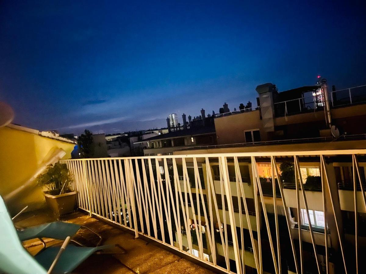 דירות וינה Cosy Flat With Huge Terrasse! Long Or Shortterm מראה חיצוני תמונה