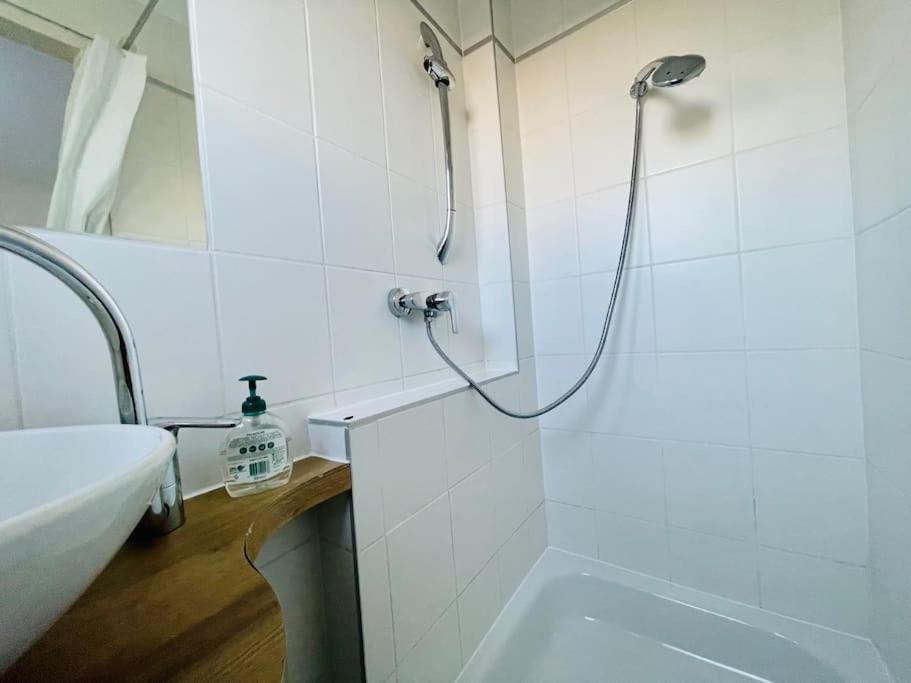 דירות וינה Cosy Flat With Huge Terrasse! Long Or Shortterm מראה חיצוני תמונה